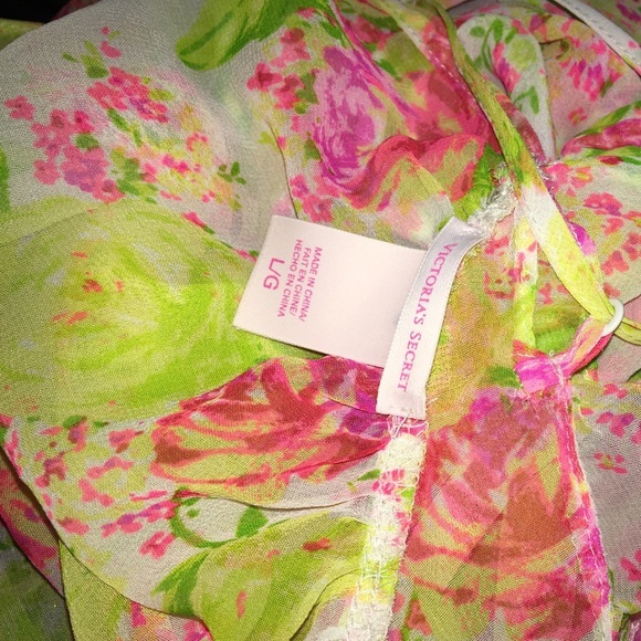 Victoria's Secret Very Sexy Floral Slip - Picture 4 of 4